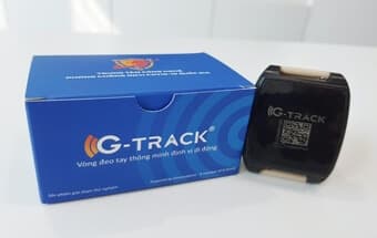 VIETNAMPLUS: CẬN CẢNH VÒNG TAY GIÁM SÁT CÁCH LY COVID-19 DO VIỆT NAM SẢN XUẤT