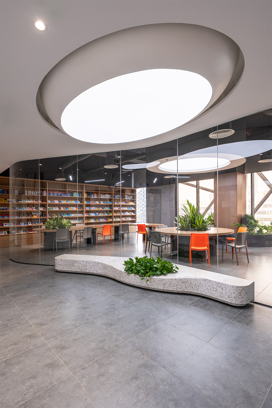 G-Meeting — Phòng họp hiện đại, 10–25 người